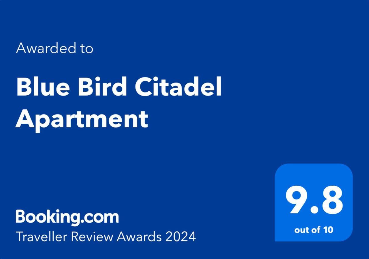 Blue Bird Citadel Apartment Budapest Bagian luar foto